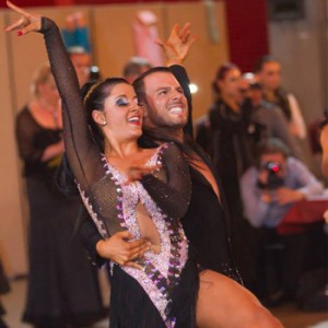 Tiffanie et Julien - Couple de danse en compétition du studio rythm'n Dance